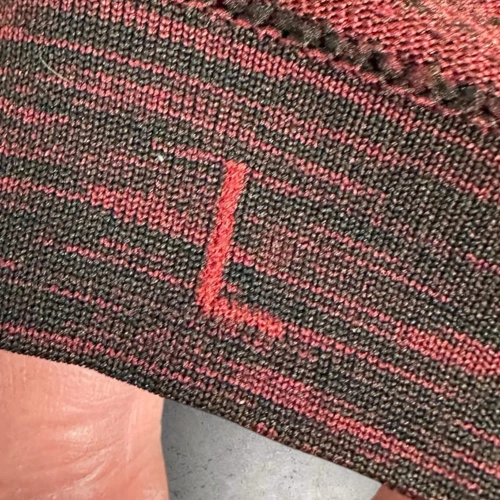 Lululemon Vent Tech Long Sleeve Henley Shirt Mens Size Large Oxblood Red Black L - Picture 8 of 13